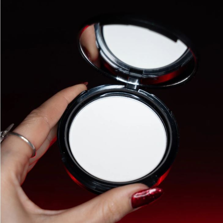 Jolie Beauty Sugar Smooth & Set Brightening Puuteri vaaleassa s&auml;vyss&auml;