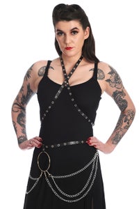 Voidaan stailata my&ouml;s harness-tyyliin