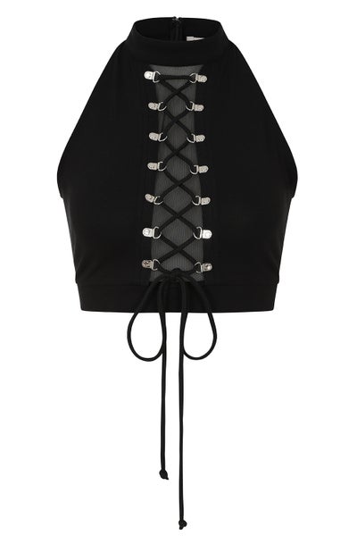 Trendik&auml;s halterneck toppi n&auml;ytt&auml;v&auml;ll&auml; ny&ouml;rityksell&auml;.