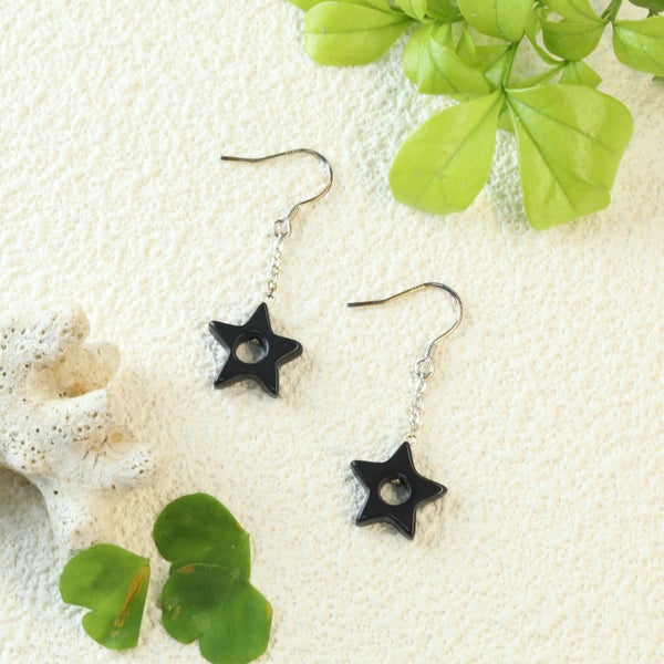 Musta kivi - T&auml;htikorvakorut