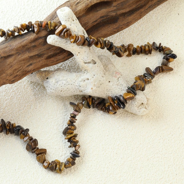 Tiikerinsilm&auml; sirukivikaulakoru