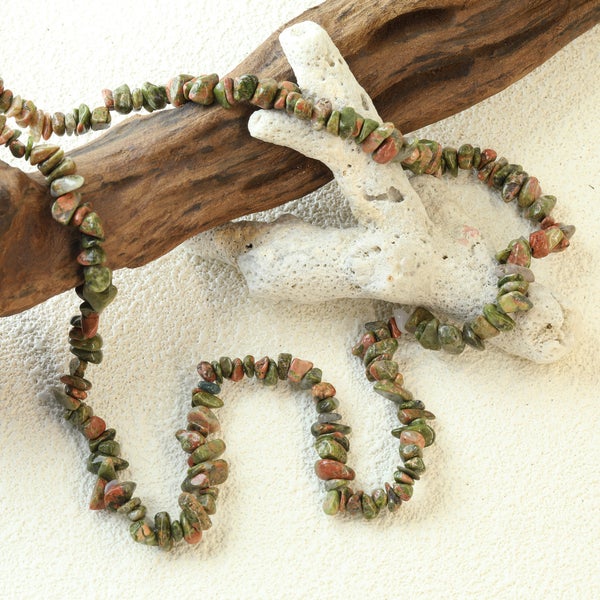 Unakiitti sirukivikaulakoru