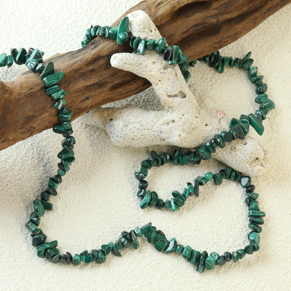 Synteettinen malakiitti sirukivikaulakoru