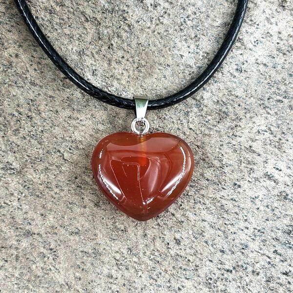 Karneoli - Syd&auml;nriipus