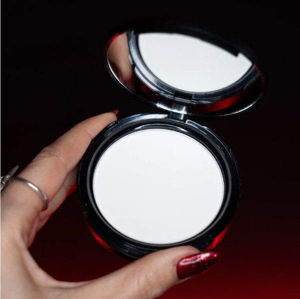 Jolie Beauty Sugar Smooth & Set Brightening Puuteri vaaleassa s&auml;vyss&auml;